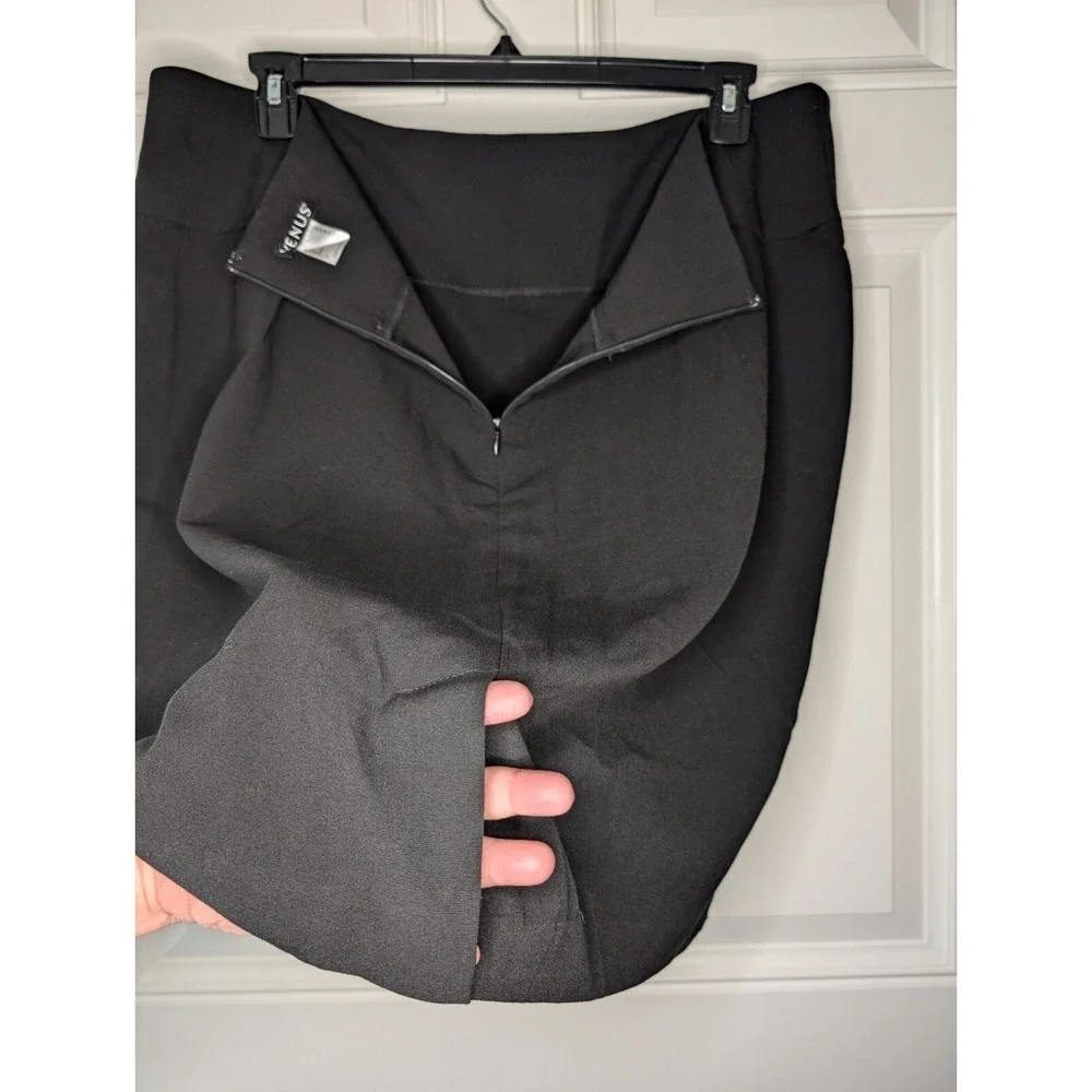 Venus Skirt Women's Size 22 Short Black Back Zip Unlined NWOT
